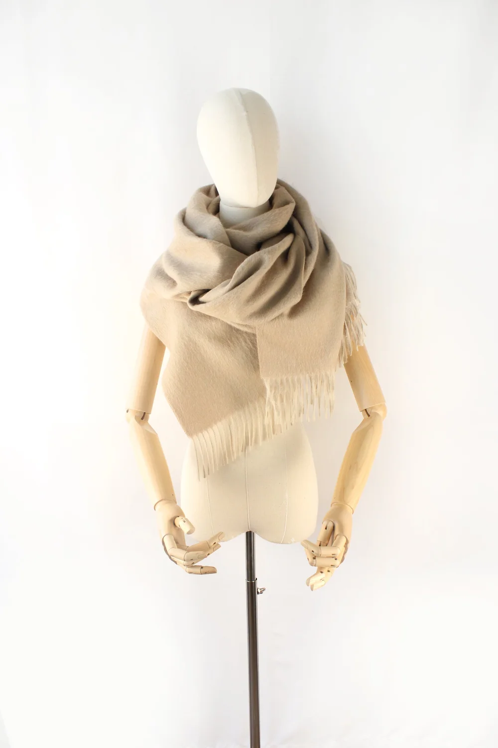 小物 eaphi BOUCLE SUKASHI SHAWL beige BOUCLE SUKASHI SHAWL